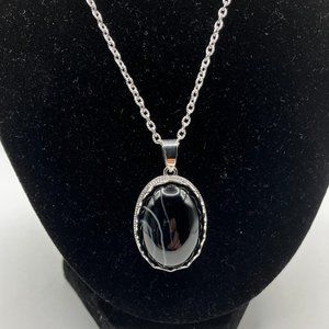 Agate Gemstone Pendant Necklace Stainless Steel 18in Diamond Cut Chain Brand New